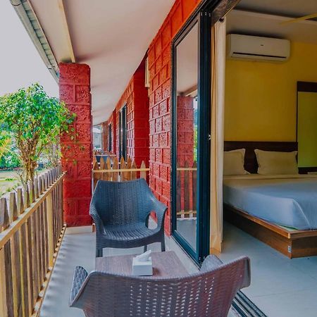 The Oak Woods Hotel Mahābaleshwar Buitenkant foto