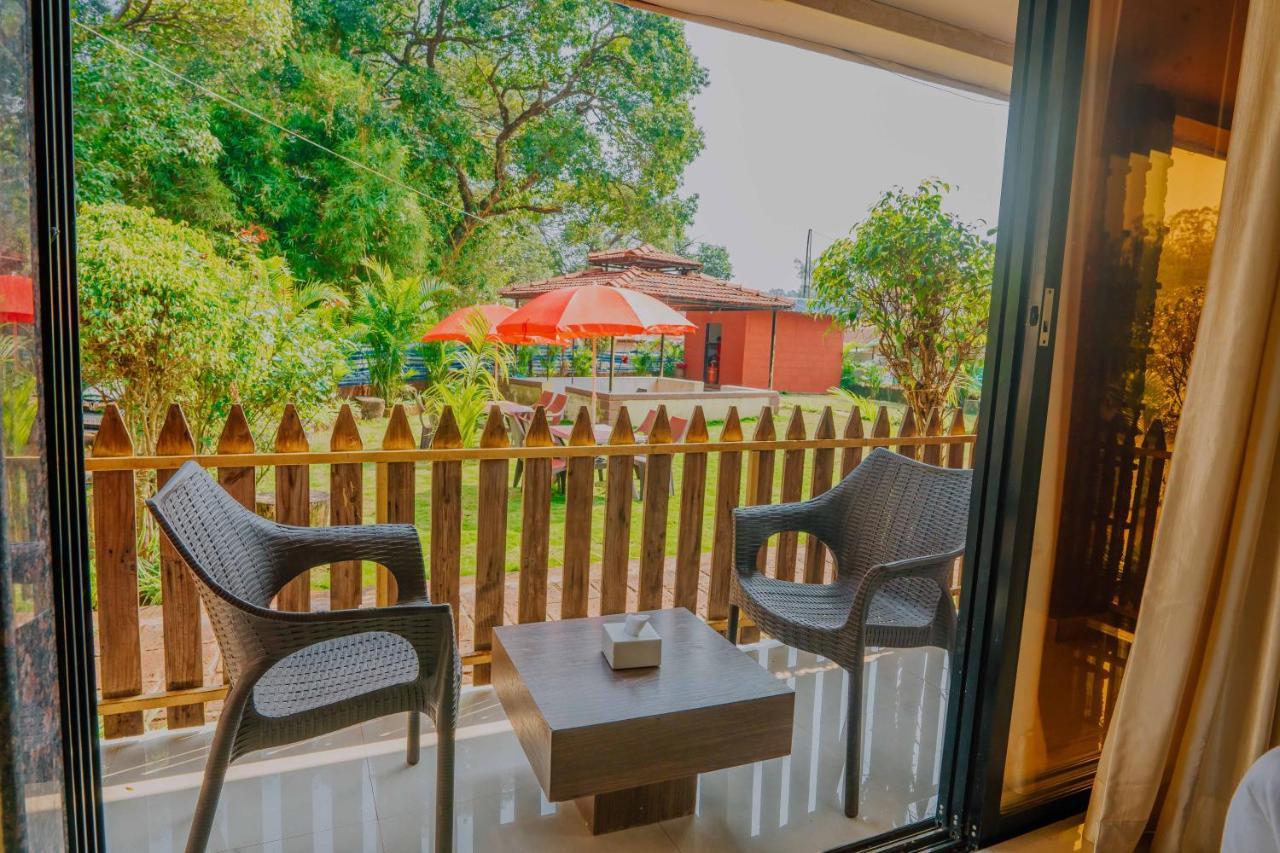 The Oak Woods Hotel Mahābaleshwar Buitenkant foto