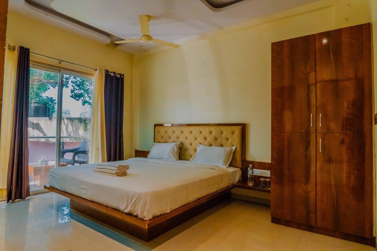 The Oak Woods Hotel Mahābaleshwar Buitenkant foto