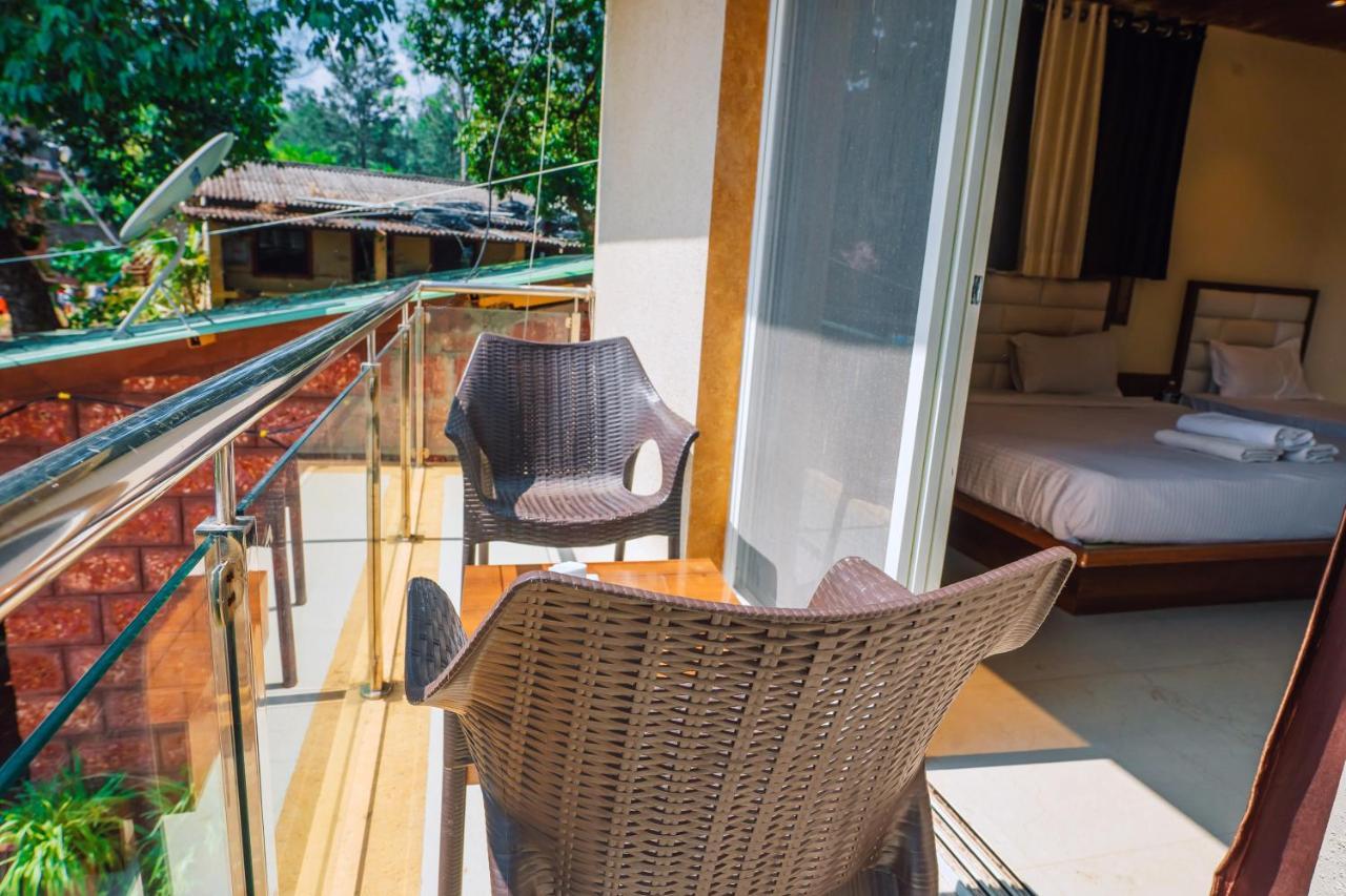 The Oak Woods Hotel Mahābaleshwar Buitenkant foto
